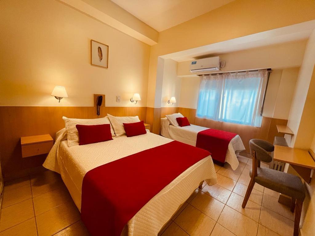 Hl Hotel Cipolletti Luaran gambar